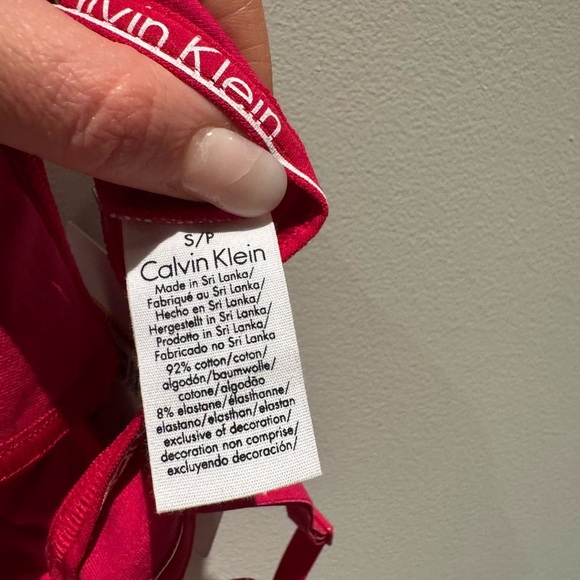 NWT- Calvin Klein Bra Pink/Red Color Size Small - Picture 5 of 6